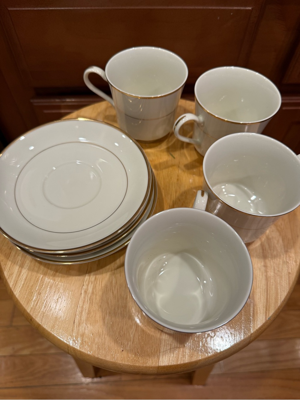 Set of 4-tea cups/saucers- Golden Ivory fine china by Royal Limited in Japan